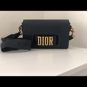 DIO(R)EVOLUTION CALFSKIN BAG
